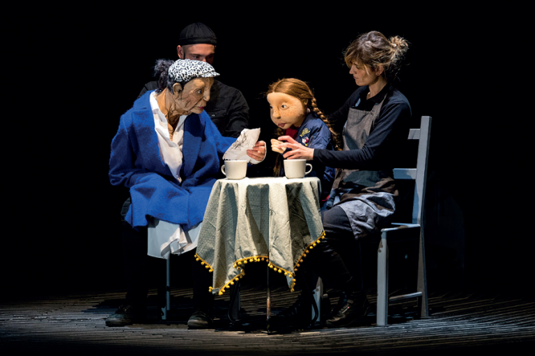 marionettes